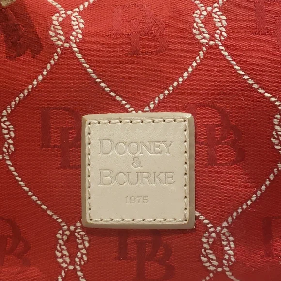 ❣️💫MARK DOWN💫❣️Dooney & Bourke Bag - Picture 2 of 10